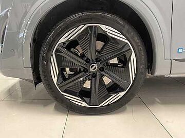Nissan Qashqai Qashqai N-Design e-Power e-POWER 2024 Katana Grey con Techo Midnight