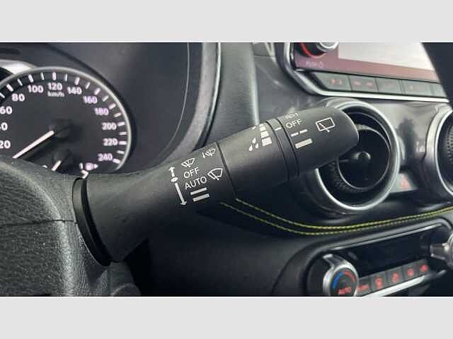Nissan JUKE DIG-T 84 kW (114 CV) 6M/T Kiiro