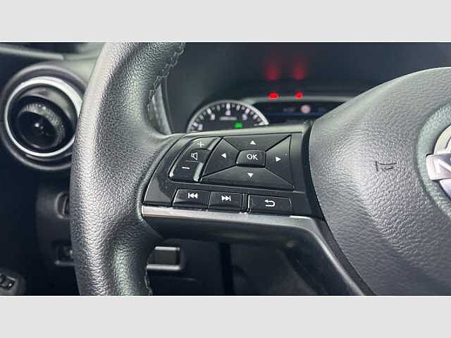 Nissan JUKE DIG-T 84 kW (114 CV) 6M/T Kiiro