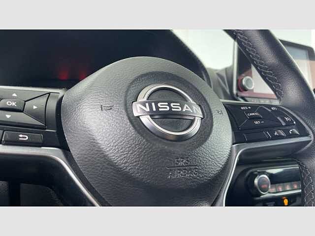 Nissan JUKE DIG-T 84 kW (114 CV) 6M/T Kiiro
