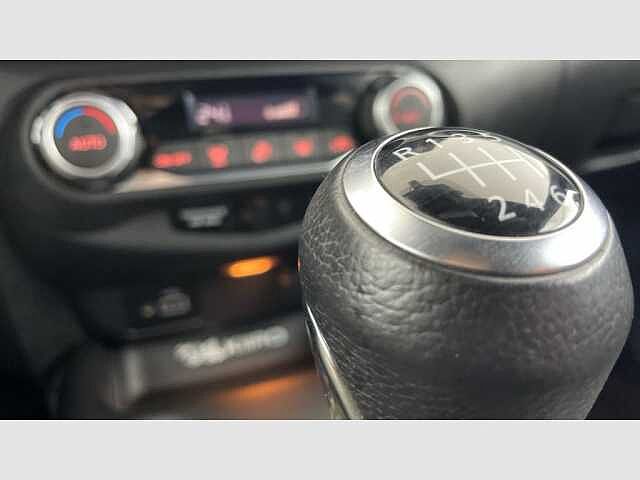 Nissan JUKE DIG-T 84 kW (114 CV) 6M/T Kiiro
